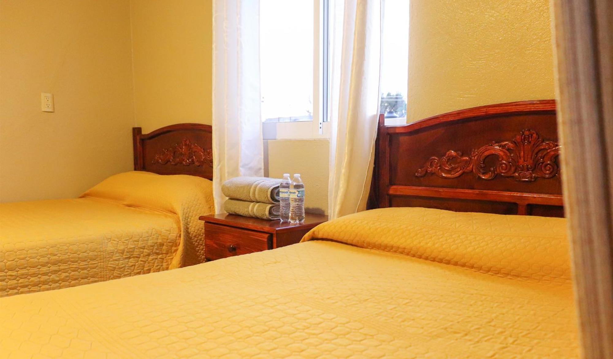 Hotel Coroneo Ngoại thất bức ảnh