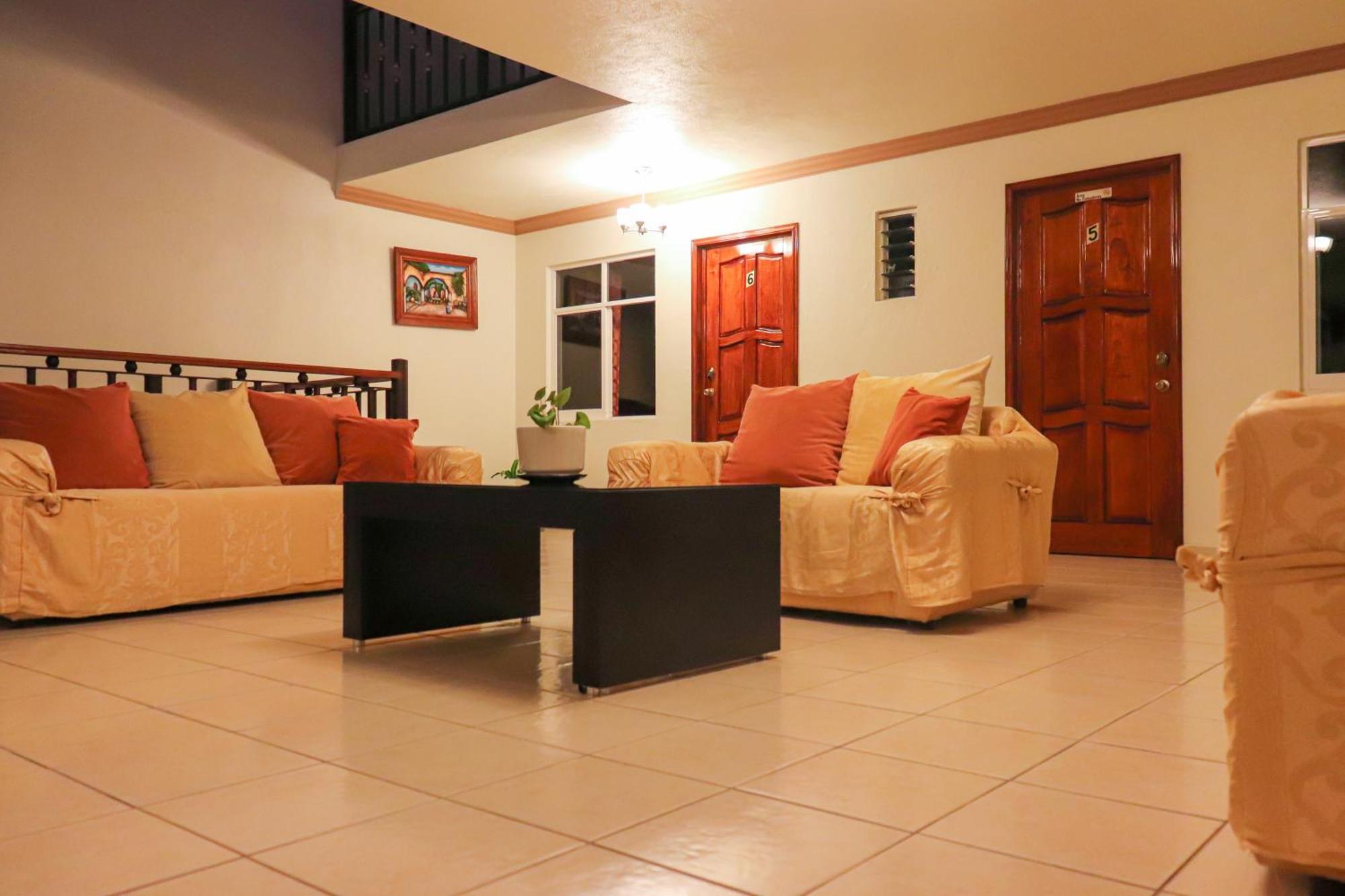 Hotel Coroneo Ngoại thất bức ảnh